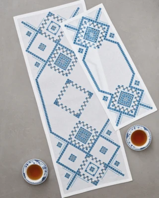 Kit per Ricamo Hardanger blu 41 x 106 cm