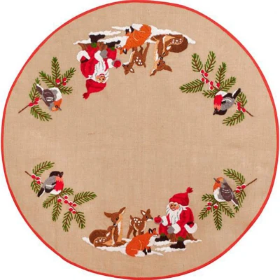 Juletræstræppe Broderikit I skoven