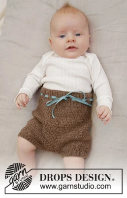 33-23 Shorts and Sweet by DROPS Design