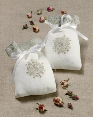 Kit da Ricamo Sacchetti Profumati Stella 2 pz 12 x 15 cm
