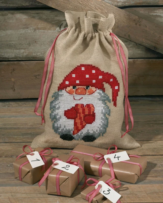 Kit di Ricamo Elfo con Cuore 39 x 55 cm