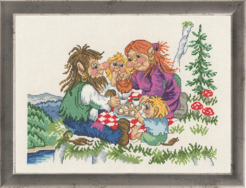 Kit da Ricamo Famiglia di Troll 37 x 29 cm R5399