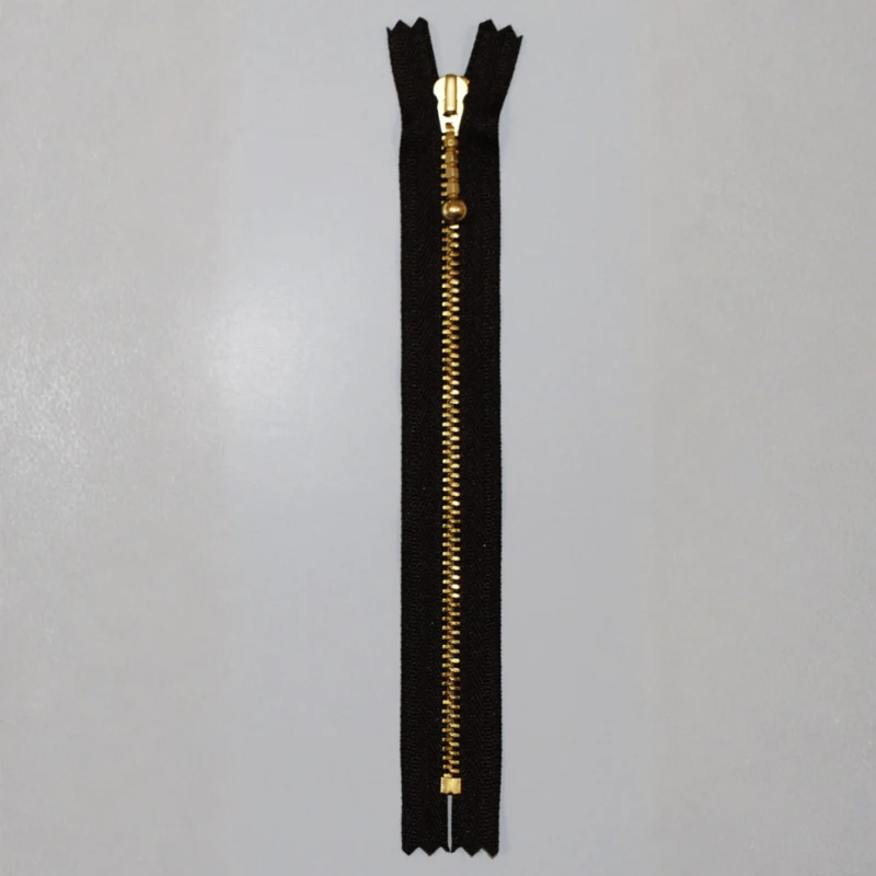 YKK Cerniera Fissa, Ottone, 4 mm 570 Marrone