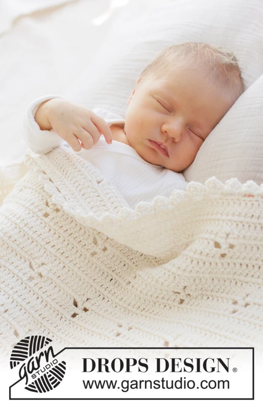 51-4 Feather Bloom Blanket by DROPS Design