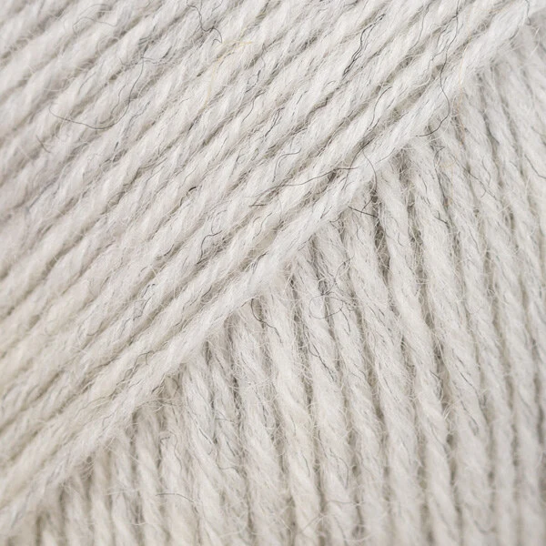 DROPS Fabel Uni Colour 114 Grigio perla chiaro