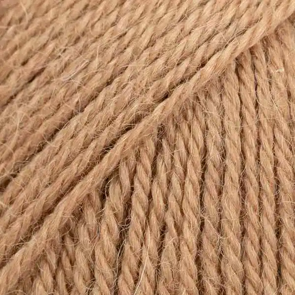 DROPS Alpaca 9031 Mandorla (Uni Colour)