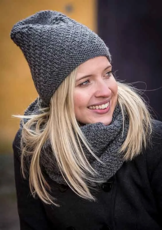 D76 Cappello e collare