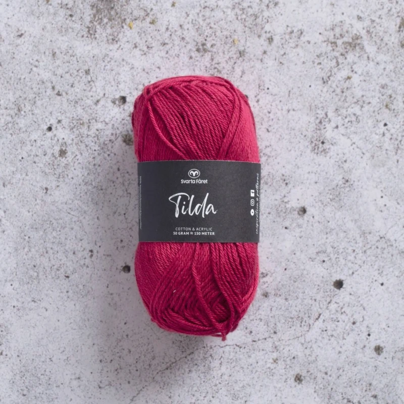 Svarta Fåret Tilda 46 Scarlatto rosso