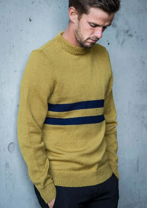 H1732 Maglia uomo con riga strip