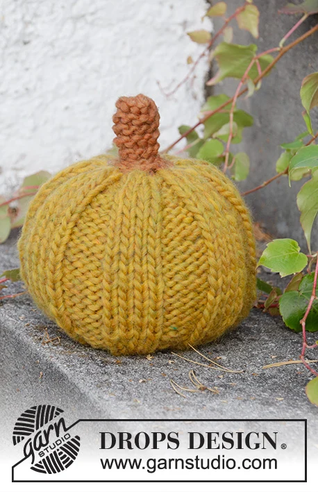 0-1501 Cinderella's Pumpkins by DROPS Design