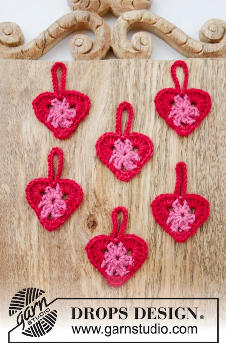 0-1359 Be Still My Heart by DROPS Design