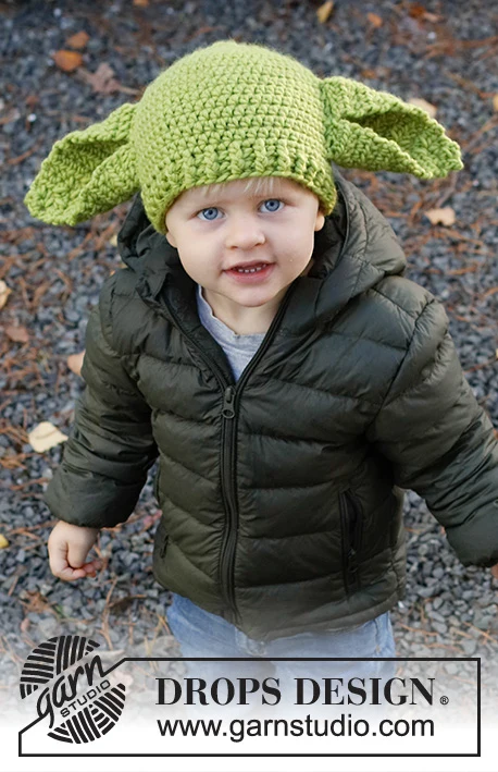 37-23 Green Ears by DROPS Design