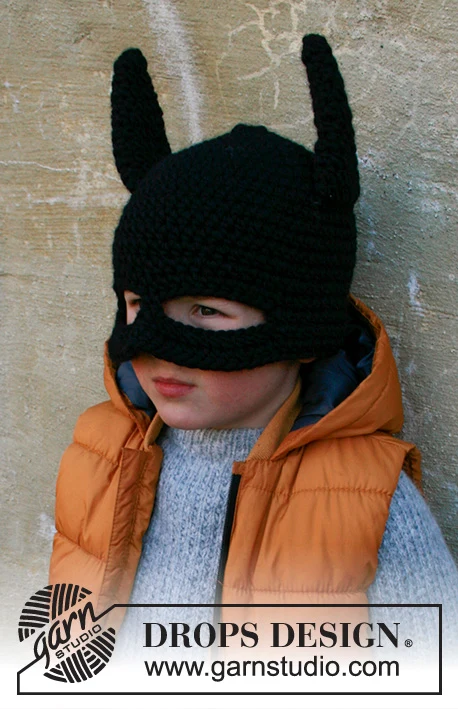 37-25 Bat Hat by DROPS Design