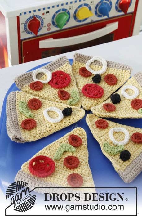 24-44 Pizza Party by DROPS Design