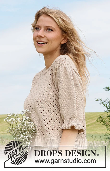 232-32 Charm Valley Top by DROPS Design
