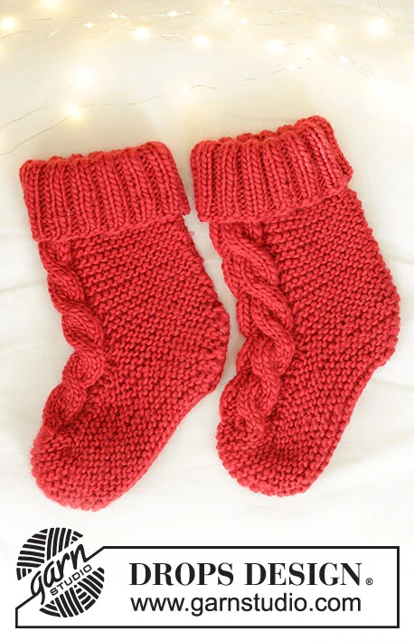 242-68 Jolly Cable Slippers by DROPS Design