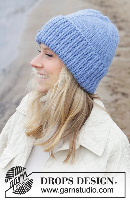 242-46 Grand Lake Hat by DROPS Design