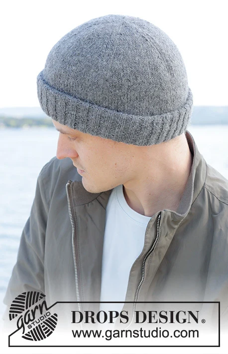 246-33 Grenivik Hat by DROPS Design