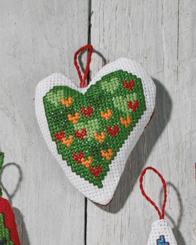 Kit per ricamo Cuori 7 x 8 cm