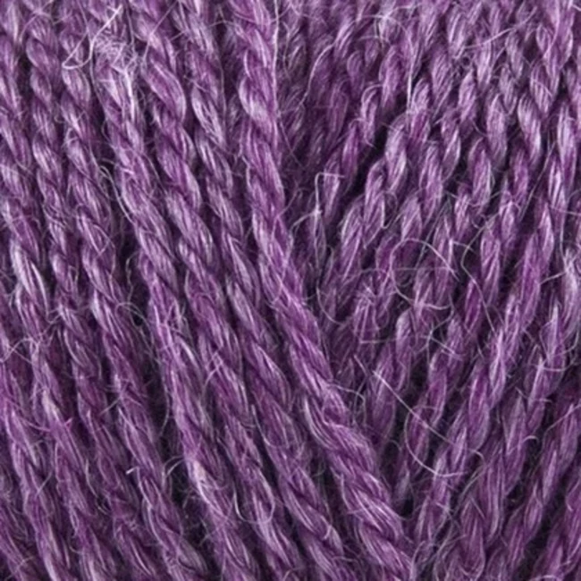 Onion No.4 Organic Wool+Nettles 819 Viola