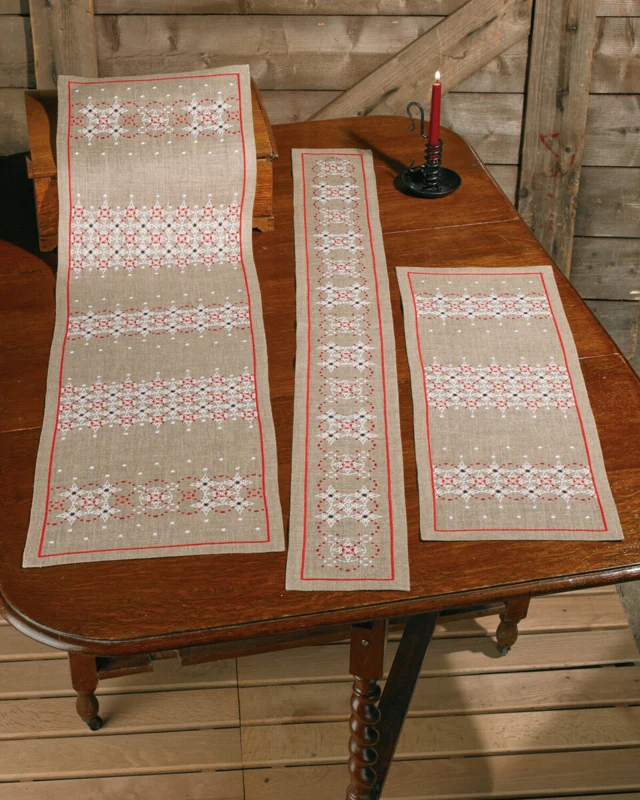 Kit Ricamo Bordi su Lino 28 x 77 cm