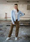 1776 Kort cardigan i fletmønster