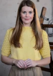1786 Bluse med snoningsmønster på ærmerne