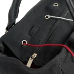 Borsa a tracolla con tasca con cerniera, nera